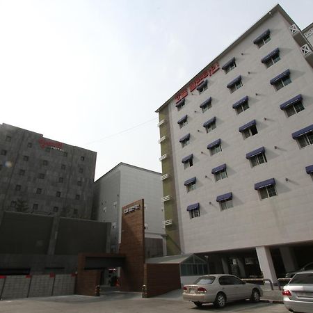 Valentine Hotel Коян Экстерьер фото